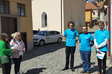 Dobrovolníci v židovské čtvrti